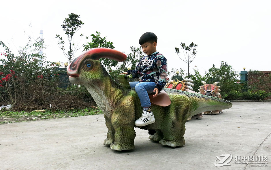 廣場兒童恐龍車