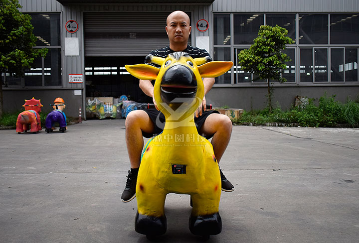 小鹿電動車出廠